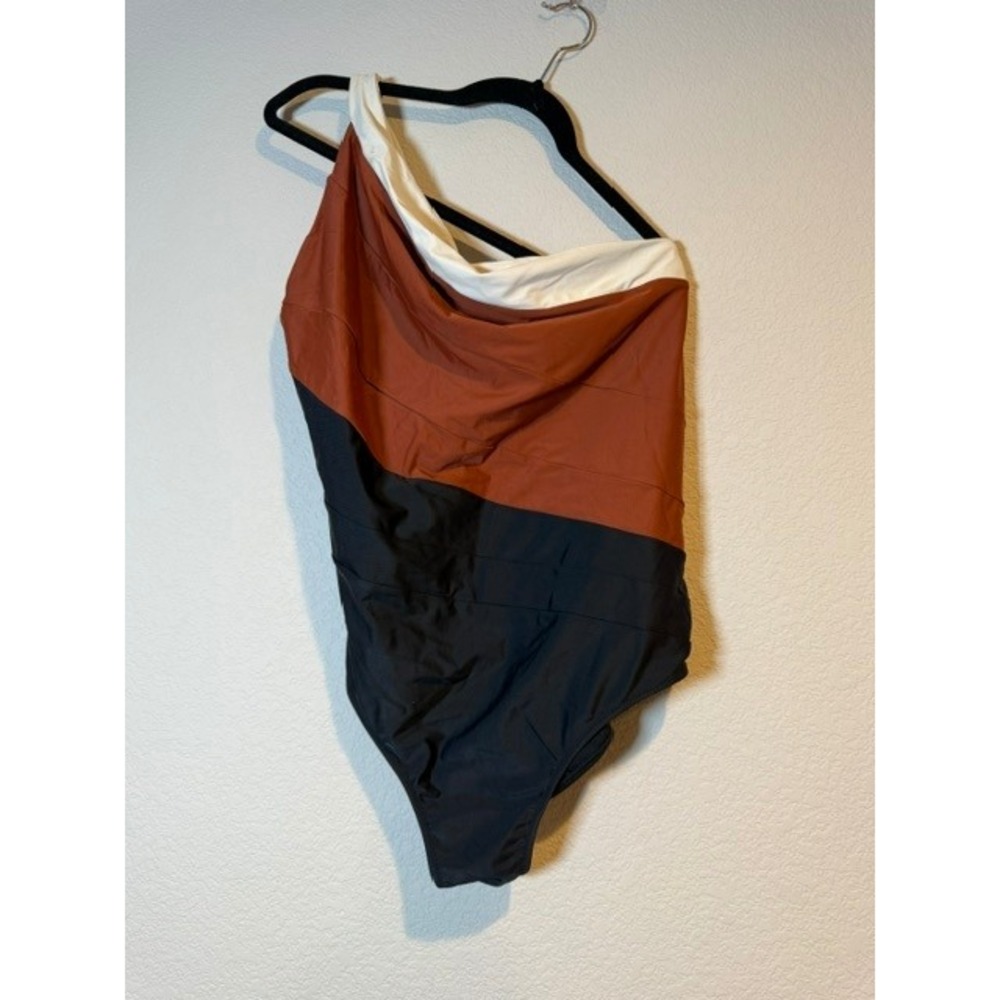 Summersalt The Sidestroke One Shoulder Colorblock Swimsuit Cinnamon Black 18